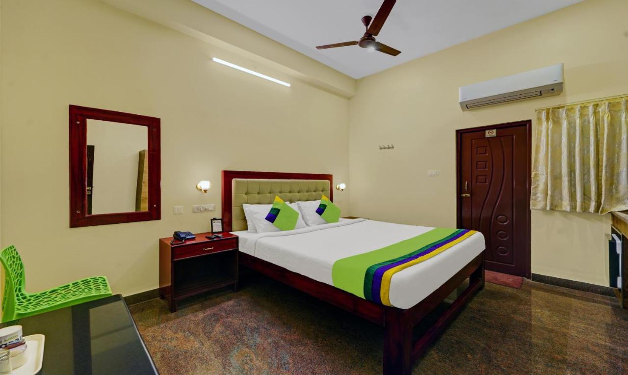 Treebo Grace Inn, 3 Min Walk From Promenade Beach Pondicherry Exterior foto