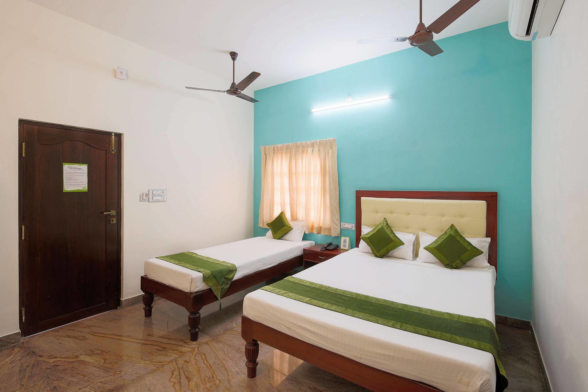 Treebo Grace Inn, 3 Min Walk From Promenade Beach Pondicherry Exterior foto